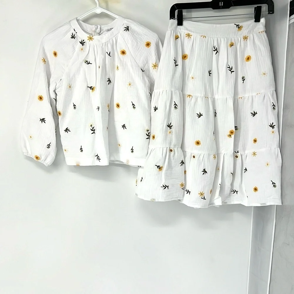 Imagine NWT girls size 12 lined skirt top set